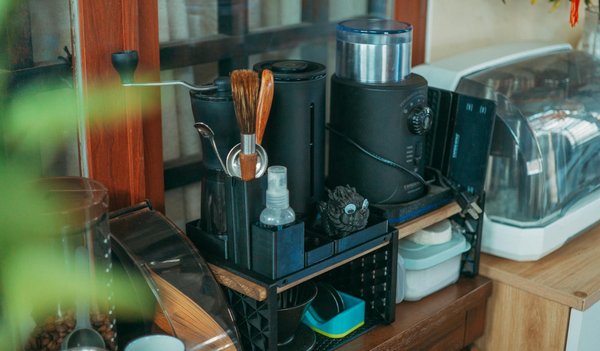 Comparatif : menuiserie traditionnelle vs menuiserie numérique